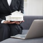 Real estate agente llave departamentos