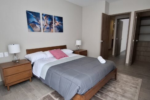 puerta saltelite showroom (17)