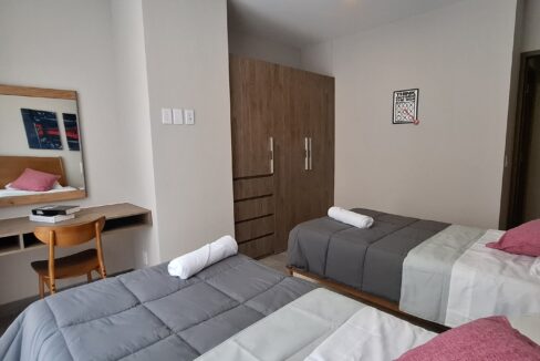 puerta saltelite showroom (18)