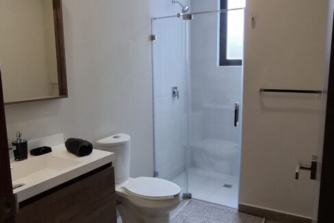 puerta saltelite showroom (20)